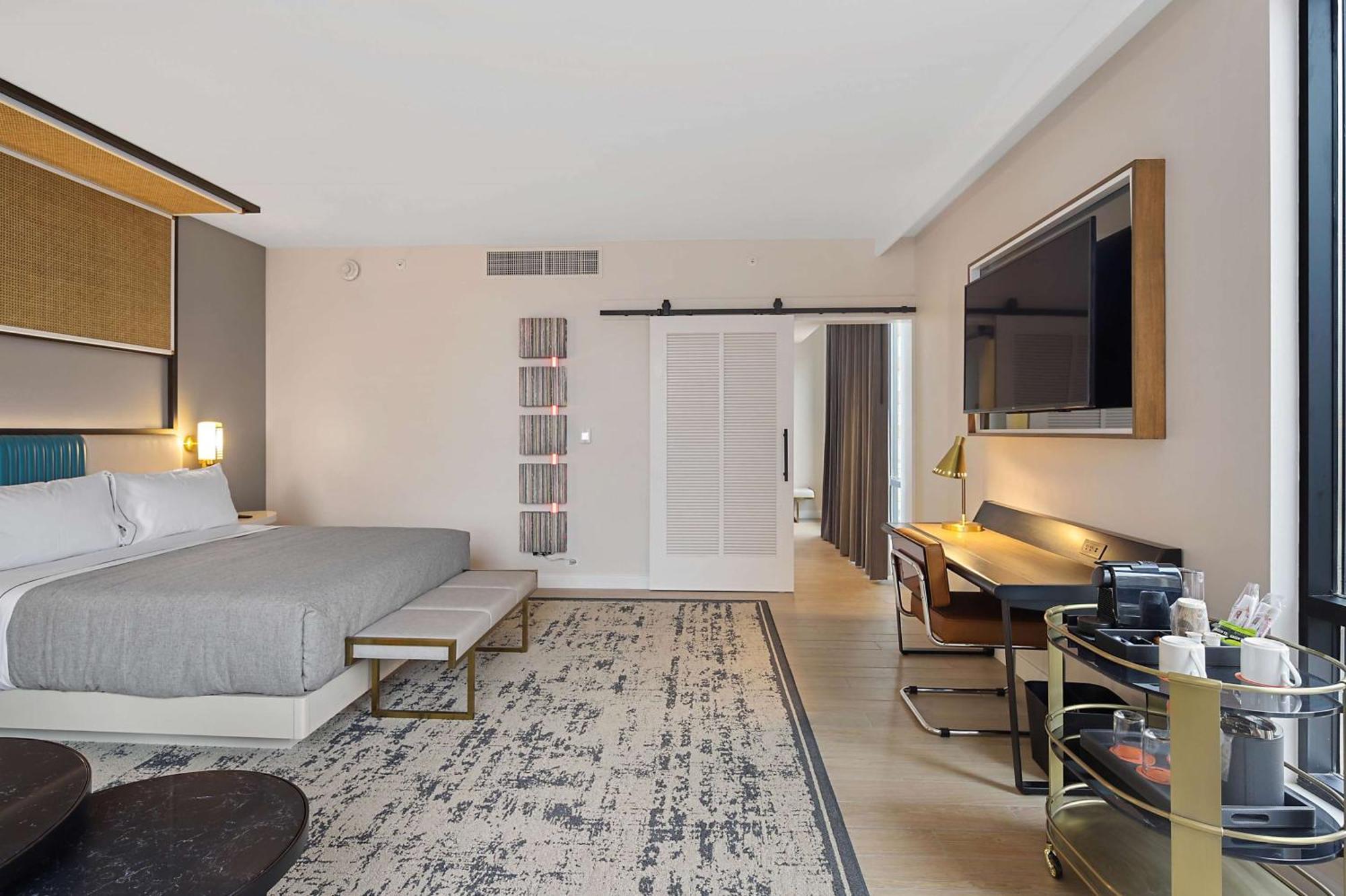 Canopy By Hilton Downtown Hotel 4*