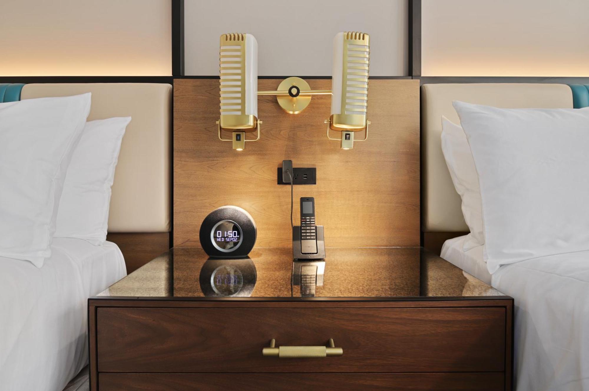 Canopy By Hilton Downtown 4*